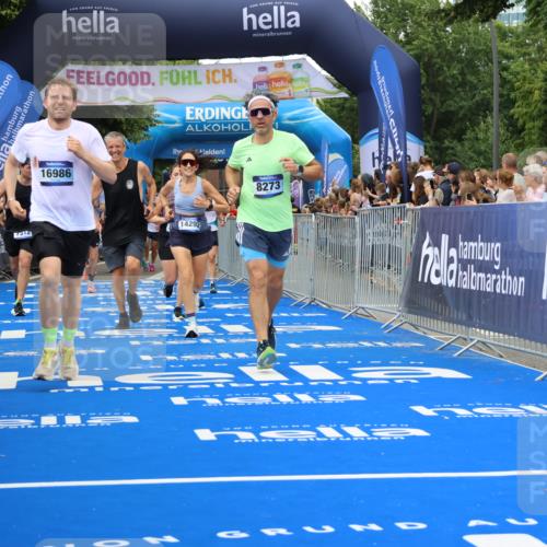 29.06.2025 - hella hamburg halbmarathon Strokosch-Dieckow http://msf.ph/oto/8500837 29.06.2025 10:53:10 Ziel 2074, 2111, 2208, 3059, 3258, 4121, 7312, 7383, 7864, 8273, 8361, 9142, 9537, 12875, 14323, 15179, 16929, 16986, 19208 meine-sportfotos.de