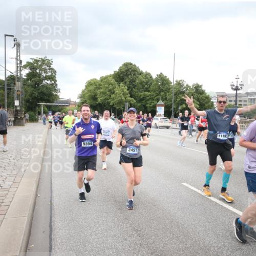 29.06.2025 - hella hamburg halbmarathon Jannik Wohlers http://msf.ph/oto/8500846 29.06.2025 10:57:28 Lombardsbrücke 1123, 1242, 1248, 1388, 2015, 2451, 2567, 2900, 3191, 3644, 3936, 3954, 4059, 4429, 4521, 4830, 6316, 6337, 6916, 7172, 7193, 7556, 8159, 8474, 8713, 8773, 9059, 9394, 9398, 9436, 9607, 9613, 9840, 10070, 10352, 10380, 10461, 10513, 10551, 10560, 10578, 10629, 10630, 10737, 10912, 11013, 11026, 11193, 11263, 11266, 11267, 11353, 11377, 11392, 11732, 13176, 13352, 13358, 13364, 13553, 13804, 13882, 14290, 14453, 14507, 14685, 15510, 15552, 15800, 15956, 16082 meine-sportfotos.de