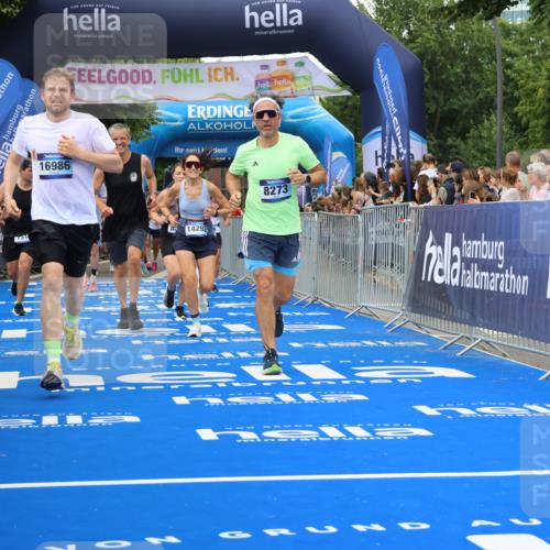 29.06.2025 - hella hamburg halbmarathon Strokosch-Dieckow http://msf.ph/oto/8500858 29.06.2025 10:53:10 Ziel 2074, 2111, 2208, 3059, 3258, 4121, 7312, 7383, 7864, 8273, 8361, 9142, 9537, 12875, 14323, 15179, 16929, 16986, 19208 meine-sportfotos.de