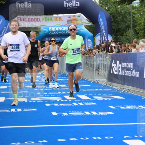 29.06.2025 - hella hamburg halbmarathon Strokosch-Dieckow http://msf.ph/oto/8500885 29.06.2025 10:53:10 Ziel 2074, 2111, 2208, 3059, 3258, 4121, 7312, 7383, 7864, 8273, 8361, 9142, 9537, 12875, 14323, 15179, 16929, 16986, 19208 meine-sportfotos.de