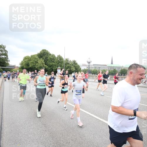 29.06.2025 - hella hamburg halbmarathon Jannik Wohlers http://msf.ph/oto/8500907 29.06.2025 10:57:31 Lombardsbrücke 1388, 2015, 2451, 2567, 2900, 3644, 3936, 4059, 4429, 5676, 6316, 6337, 7193, 7556, 7977, 7990, 8159, 8474, 8713, 8773, 9059, 9180, 9319, 9394, 9398, 9436, 9481, 9613, 9832, 9840, 10070, 10352, 10380, 10461, 10513, 10551, 10560, 10578, 10629, 10630, 10635, 10737, 10912, 11013, 11026, 11193, 11263, 11266, 11267, 11353, 11377, 11392, 11732, 12122, 13176, 13352, 13358, 13364, 13553, 13804, 13882, 14290, 14453, 14507, 14685, 15510, 15552, 15800, 15956, 16082, 16349 meine-sportfotos.de