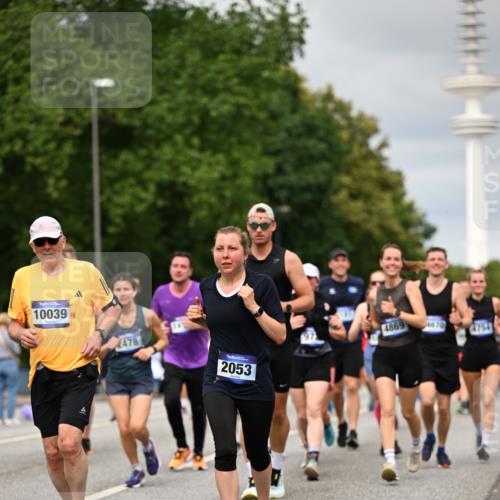 29.06.2025 - hella hamburg halbmarathon Dr. Thomas Lammeyer http://msf.ph/oto/8500928 29.06.2025 10:24:50 Kennedybrücke 1011, 1046, 1069, 1154, 1471, 1474, 2053, 2064, 2101, 2834, 3733, 3842, 4154, 4166, 4288, 4422, 4754, 4869, 5181, 5811, 5812, 5831, 6608, 6844, 6951, 7131, 8025, 8113, 8146, 8738, 8940, 9005, 9011, 9236, 9873, 9981, 10039, 10041, 10585, 10613, 10647, 10754, 11100 meine-sportfotos.de