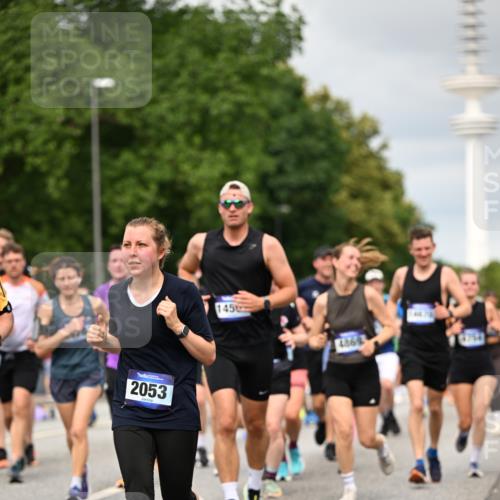 29.06.2025 - hella hamburg halbmarathon Dr. Thomas Lammeyer http://msf.ph/oto/8500953 29.06.2025 10:24:51 Kennedybrücke 1011, 1154, 1471, 1474, 2053, 2064, 2101, 2834, 2923, 3733, 3842, 4154, 4166, 4288, 4422, 4754, 4869, 5181, 5811, 5812, 6608, 6844, 6951, 7131, 8025, 8113, 8146, 8738, 8940, 9005, 9011, 9236, 9873, 9981, 10039, 10041, 10585, 10613, 10647, 10754, 11100 meine-sportfotos.de