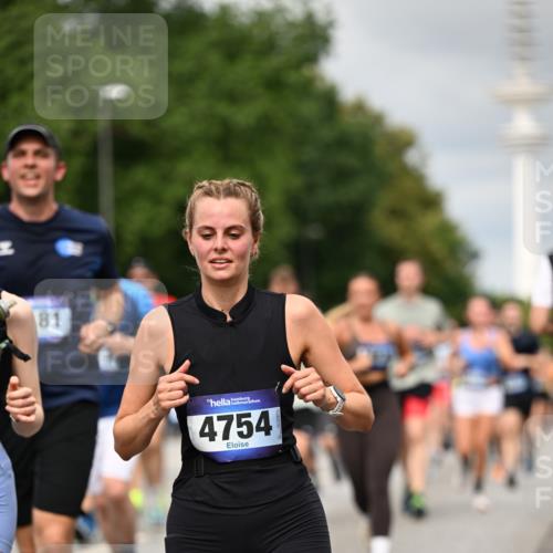 29.06.2025 - hella hamburg halbmarathon Dr. Thomas Lammeyer http://msf.ph/oto/8501144 29.06.2025 10:24:56 Kennedybrücke 1011, 2053, 2064, 2101, 2834, 2923, 2986, 3161, 3781, 3842, 4154, 4166, 4288, 4754, 4869, 5181, 5811, 5812, 6608, 6844, 6951, 7131, 8025, 8113, 8146, 8724, 8738, 8940, 9005, 9011, 9236, 9873, 9981, 10039, 10350, 10585, 10613, 10647, 10754, 11100, 11145 meine-sportfotos.de