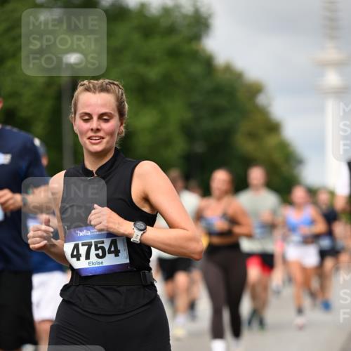 29.06.2025 - hella hamburg halbmarathon Dr. Thomas Lammeyer http://msf.ph/oto/8501159 29.06.2025 10:24:56 Kennedybrücke 1011, 2053, 2064, 2101, 2834, 2923, 2986, 3161, 3781, 3842, 4154, 4166, 4288, 4754, 4869, 5181, 5811, 5812, 6608, 6844, 6951, 7131, 8025, 8113, 8146, 8724, 8738, 8940, 9005, 9011, 9236, 9873, 9981, 10039, 10350, 10585, 10613, 10647, 10754, 11100, 11145 meine-sportfotos.de