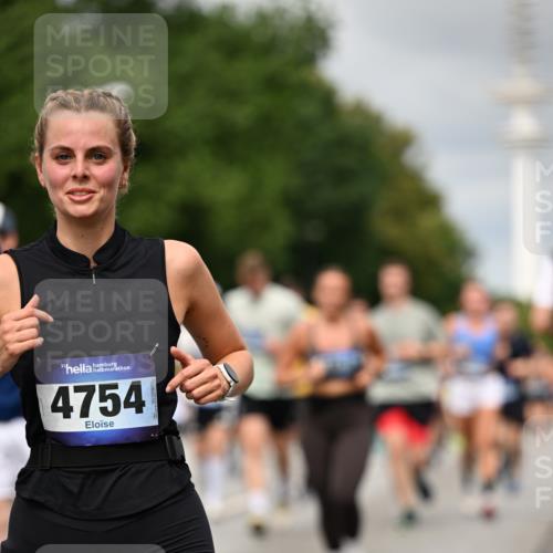 29.06.2025 - hella hamburg halbmarathon Dr. Thomas Lammeyer http://msf.ph/oto/8501172 29.06.2025 10:24:57 Kennedybrücke 1011, 2053, 2101, 2325, 2834, 2923, 2986, 3161, 3781, 3842, 4082, 4154, 4166, 4288, 4754, 4869, 5181, 5811, 5812, 6608, 6844, 6951, 7131, 8025, 8113, 8146, 8724, 8940, 9005, 9011, 9236, 9873, 9981, 10039, 10350, 10585, 10613, 10647, 10754, 11100, 11145 meine-sportfotos.de