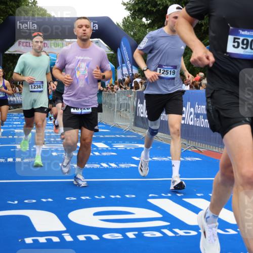 29.06.2025 - hella hamburg halbmarathon Strokosch-Dieckow http://msf.ph/oto/8501318 29.06.2025 10:52:57 Ziel 1257, 1258, 1657, 2099, 2444, 2814, 3059, 3258, 3334, 4121, 4557, 4558, 4770, 5907, 7509, 7864, 8139, 8587, 8720, 8955, 9093, 9537, 10724, 10811, 11992, 12155, 12367, 12519, 12910, 14791, 15430, 18590, 18720 meine-sportfotos.de