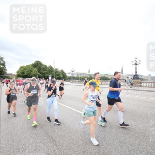 29.06.2025 - hella hamburg halbmarathon Jannik Wohlers http://msf.ph/oto/8501434 29.06.2025 10:57:57 Lombardsbrücke 1001, 1845, 2043, 2273, 2275, 3540, 3868, 4117, 5104, 5159, 5655, 5782, 5988, 6825, 7262, 7617, 7664, 7783, 8076, 8439, 8440, 8441, 8442, 8888, 9123, 9239, 9636, 10462, 10473, 10498, 10937, 11708, 12023, 12024, 12310, 12433, 12968, 13218, 13226, 13355, 13356, 13469, 13547, 14533, 14584, 14634, 14935, 15916, 15926, 16048, 16329, 16408, 16561, 16878, 17227, 17228, 18822, 19183 meine-sportfotos.de