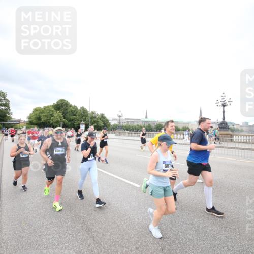 29.06.2025 - hella hamburg halbmarathon Jannik Wohlers http://msf.ph/oto/8501436 29.06.2025 10:57:58 Lombardsbrücke 1001, 1845, 2043, 2273, 2275, 3540, 3868, 4117, 5104, 5159, 5655, 5782, 5988, 6825, 7262, 7617, 7664, 7783, 8076, 8441, 8888, 9123, 9239, 9636, 10462, 10473, 10498, 10937, 11708, 12023, 12024, 12310, 12433, 12968, 13218, 13226, 13355, 13356, 13469, 13547, 14584, 14935, 15926, 16048, 16329, 16408, 16561, 16878, 17227, 17228, 18822, 19183 meine-sportfotos.de