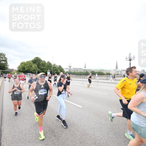 29.06.2025 - hella hamburg halbmarathon Jannik Wohlers http://msf.ph/oto/8501456 29.06.2025 10:57:58 Lombardsbrücke 1001, 1845, 2043, 2273, 2275, 3540, 3868, 4117, 5104, 5159, 5655, 5782, 5988, 6825, 7262, 7617, 7664, 7783, 8076, 8441, 8888, 9123, 9239, 9636, 10462, 10473, 10498, 10937, 11708, 12023, 12024, 12310, 12433, 12968, 13218, 13226, 13355, 13356, 13469, 13547, 14584, 14935, 15926, 16048, 16329, 16408, 16561, 16878, 17227, 17228, 18822, 19183 meine-sportfotos.de