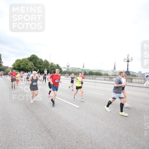 29.06.2025 - hella hamburg halbmarathon Jannik Wohlers http://msf.ph/oto/8501573 29.06.2025 10:58:02 Lombardsbrücke 1001, 1646, 1845, 2043, 2449, 3540, 3868, 4117, 5159, 5655, 5732, 5988, 6010, 6825, 7617, 7664, 7870, 7933, 8076, 8701, 9123, 9225, 9239, 9636, 9889, 10462, 10473, 10498, 11708, 12023, 12024, 12310, 12433, 12968, 13226, 13355, 13356, 13469, 13547, 13855, 14584, 14935, 15926, 16048, 16408, 16561, 16878, 16998, 17227, 17228, 17480, 18822, 19183 meine-sportfotos.de