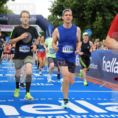 29.06.2025 - hella hamburg halbmarathon Strokosch-Dieckow http://msf.ph/oto/8501682 29.06.2025 10:52:49 Ziel 1257, 1258, 1657, 2099, 2287, 2444, 2814, 2910, 3999, 4557, 4558, 4770, 5077, 5169, 5194, 5907, 8139, 8172, 8720, 8955, 9065, 9163, 10724, 10811, 11217, 11992, 12482, 14198, 14286, 14805, 16467, 17198, 18331, 19244 meine-sportfotos.de