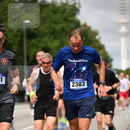 29.06.2025 - hella hamburg halbmarathon Dr. Thomas Lammeyer http://msf.ph/oto/8501907 29.06.2025 10:25:20 Kennedybrücke 1028, 1266, 1658, 2325, 2383, 2923, 2956, 2986, 3161, 3247, 3434, 3781, 3813, 4082, 4350, 5041, 5373, 5625, 5767, 6275, 6308, 7018, 7553, 7608, 8724, 8726, 8844, 9100, 9108, 9501, 10050, 10350, 10602, 11145 meine-sportfotos.de