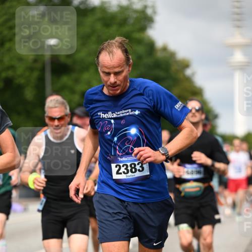 29.06.2025 - hella hamburg halbmarathon Dr. Thomas Lammeyer http://msf.ph/oto/8501925 29.06.2025 10:25:20 Kennedybrücke 1028, 1266, 1658, 2325, 2383, 2923, 2956, 2986, 3161, 3247, 3434, 3781, 3813, 4082, 4350, 5041, 5373, 5625, 5767, 6275, 6308, 7018, 7553, 7608, 8724, 8726, 8844, 9100, 9108, 9501, 10050, 10350, 10602, 11145 meine-sportfotos.de