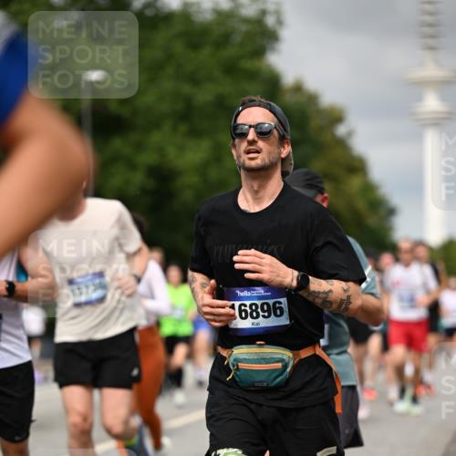 29.06.2025 - hella hamburg halbmarathon Dr. Thomas Lammeyer http://msf.ph/oto/8501982 29.06.2025 10:25:22 Kennedybrücke 1028, 1266, 1658, 2325, 2383, 2635, 2956, 2986, 3161, 3247, 3434, 3781, 3813, 4082, 4350, 5041, 5373, 5625, 5767, 6275, 6308, 7018, 7553, 7608, 8724, 8726, 8844, 9100, 9108, 9501, 10050, 10350, 10602, 11145 meine-sportfotos.de