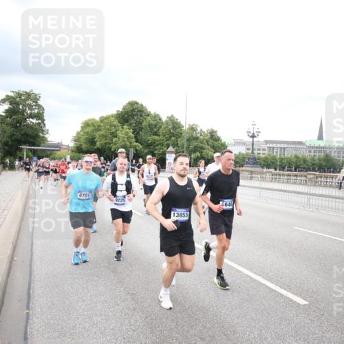 29.06.2025 - hella hamburg halbmarathon Jannik Wohlers http://msf.ph/oto/8501988 29.06.2025 10:58:14 Lombardsbrücke 1326, 1365, 1380, 1514, 1646, 2449, 2649, 3416, 3565, 3868, 4042, 4043, 4225, 4294, 5159, 5655, 5732, 6010, 6554, 6588, 6633, 6702, 6927, 7095, 7096, 7870, 7933, 7967, 8592, 8701, 8752, 9225, 9563, 9889, 9960, 9982, 10026, 11140, 12023, 12024, 12968, 12970, 13547, 13784, 13855, 14935, 15918, 15919, 16104, 16561, 16906, 16998, 17036, 17164, 17165, 17323, 17480, 17554, 17572, 17601, 17651, 17659, 17874, 18822, 19183 meine-sportfotos.de