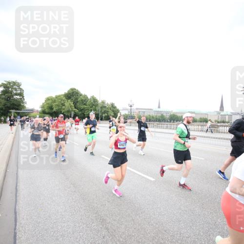 29.06.2025 - hella hamburg halbmarathon Jannik Wohlers http://msf.ph/oto/8502134 29.06.2025 10:58:18 Lombardsbrücke 1326, 1365, 1380, 1514, 1646, 2449, 2649, 2929, 3416, 3565, 4042, 4043, 4225, 4294, 5732, 6010, 6330, 6341, 6554, 6588, 6633, 6638, 6702, 6927, 7095, 7096, 7443, 7870, 7933, 7957, 7967, 8489, 8592, 8701, 8752, 9221, 9225, 9563, 9889, 9960, 9982, 10026, 11140, 12474, 12970, 13274, 13527, 13547, 13784, 13855, 15918, 15919, 16104, 16906, 16998, 17036, 17164, 17165, 17323, 17480, 17554, 17572, 17601, 17651, 17659, 17874 meine-sportfotos.de