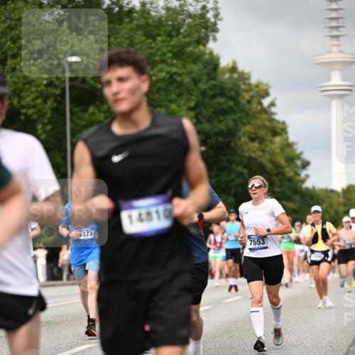 29.06.2025 - hella hamburg halbmarathon Dr. Thomas Lammeyer http://msf.ph/oto/8502223 29.06.2025 10:25:30 Kennedybrücke 1028, 1266, 1658, 2271, 2383, 2635, 2956, 3122, 3247, 3434, 3817, 4350, 4786, 5041, 5061, 5373, 5395, 5625, 5767, 5957, 7018, 7228, 7522, 7553, 7608, 7781, 8095, 8726, 8844, 9100, 9108, 9501, 9624, 10050, 10874 meine-sportfotos.de