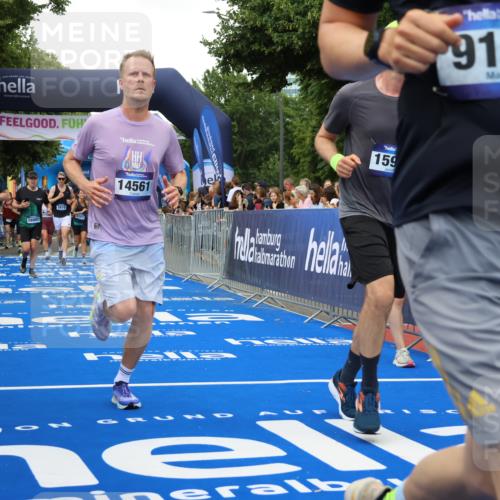 29.06.2025 - hella hamburg halbmarathon Strokosch-Dieckow http://msf.ph/oto/8502436 29.06.2025 10:52:29 Ziel 2670, 3715, 3952, 6561, 6562, 7178, 7232, 8371, 8661, 9145, 9739, 9876, 11689, 11791, 12450, 13015, 13051, 13211, 13301, 14561, 15001, 15144, 15980, 17997, 18982 meine-sportfotos.de