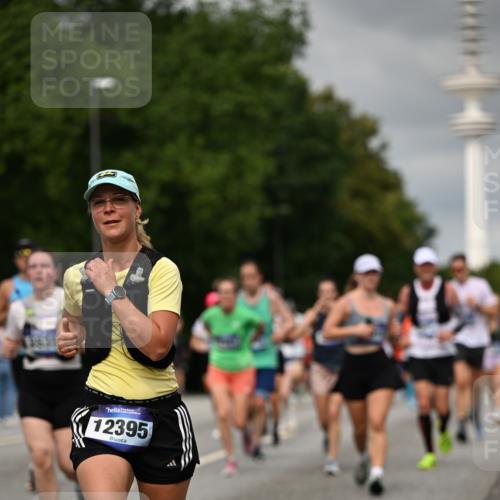 29.06.2025 - hella hamburg halbmarathon Dr. Thomas Lammeyer http://msf.ph/oto/8502485 29.06.2025 10:25:38 Kennedybrücke 1028, 1401, 1658, 2271, 2635, 2956, 3122, 3770, 3817, 4697, 4786, 5061, 5122, 5373, 5395, 5493, 5767, 5957, 6086, 7018, 7228, 7522, 7553, 7781, 8095, 8286, 8726, 8844, 9100, 9108, 9369, 9499, 9532, 9624, 10050, 10374, 10874 meine-sportfotos.de