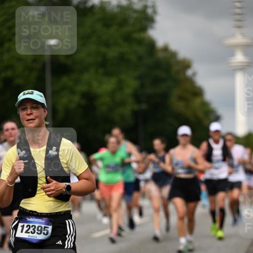 29.06.2025 - hella hamburg halbmarathon Dr. Thomas Lammeyer http://msf.ph/oto/8502491 29.06.2025 10:25:38 Kennedybrücke 1028, 1401, 1658, 2271, 2635, 2956, 3122, 3770, 3817, 4697, 4786, 5061, 5122, 5373, 5395, 5493, 5767, 5957, 6086, 7018, 7228, 7522, 7553, 7781, 8095, 8286, 8726, 8844, 9100, 9108, 9369, 9499, 9532, 9624, 10050, 10374, 10874 meine-sportfotos.de