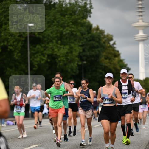 29.06.2025 - hella hamburg halbmarathon Dr. Thomas Lammeyer http://msf.ph/oto/8502507 29.06.2025 10:25:38 Kennedybrücke 1028, 1401, 1658, 2271, 2635, 2956, 3122, 3770, 3817, 4697, 4786, 5061, 5122, 5373, 5395, 5493, 5767, 5957, 6086, 7018, 7228, 7522, 7553, 7781, 8095, 8286, 8726, 8844, 9100, 9108, 9369, 9499, 9532, 9624, 10050, 10374, 10874 meine-sportfotos.de