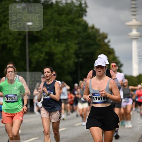 29.06.2025 - hella hamburg halbmarathon Dr. Thomas Lammeyer http://msf.ph/oto/8502579 29.06.2025 10:25:40 Kennedybrücke 1028, 1401, 2271, 2315, 2353, 2635, 2956, 3122, 3770, 3817, 4697, 4786, 5061, 5122, 5373, 5395, 5493, 5957, 6086, 7075, 7228, 7522, 7553, 7781, 8095, 8286, 9108, 9369, 9499, 9532, 9624, 10050, 10125, 10374, 10874, 11117 meine-sportfotos.de