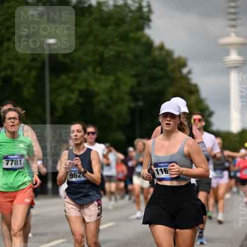 29.06.2025 - hella hamburg halbmarathon Dr. Thomas Lammeyer http://msf.ph/oto/8502582 29.06.2025 10:25:41 Kennedybrücke 1028, 1401, 2271, 2315, 2353, 2635, 2956, 3122, 3770, 3817, 4697, 4786, 5061, 5122, 5373, 5395, 5493, 5759, 5957, 6086, 7075, 7228, 7522, 7553, 7781, 8095, 8286, 9108, 9369, 9499, 9532, 9624, 10019, 10125, 10374, 10874, 11117 meine-sportfotos.de