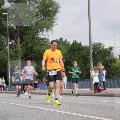 29.06.2025 - hella hamburg halbmarathon Luisa Fischer http://msf.ph/oto/8502591 29.06.2025 10:11:30 Kennedybrücke 5100, 11657, 17885, 16809, 1527, 2190, 2309, 5100, 6918, 9616, 9966 meine-sportfotos.de