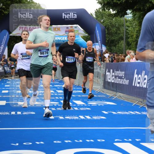 29.06.2025 - hella hamburg halbmarathon Strokosch-Dieckow http://msf.ph/oto/8502608 29.06.2025 10:52:24 Ziel 3715, 4140, 4587, 6164, 7178, 7232, 7896, 8371, 8661, 9145, 9876, 11791, 13015, 13211, 13707, 14561, 15144, 15446, 15980, 17773, 17997 meine-sportfotos.de