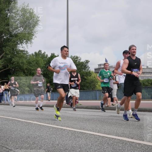 29.06.2025 - hella hamburg halbmarathon Luisa Fischer http://msf.ph/oto/8502653 29.06.2025 10:11:40 Kennedybrücke 188, 7348, 9457, 7453, 500, 1147, 1188, 2978, 5100, 5885, 6590, 7348, 7453, 9457, 9616, 9718, 9966 meine-sportfotos.de