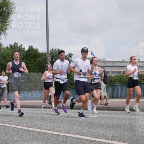 29.06.2025 - hella hamburg halbmarathon Luisa Fischer http://msf.ph/oto/8502726 29.06.2025 10:11:47 Kennedybrücke 12862, 7347, 9718, 1147, 2978, 5885, 1147, 1188, 2427, 2978, 5885, 6674, 7198, 7348, 9718, 9823, 10857 meine-sportfotos.de