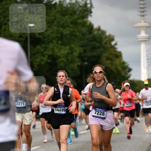 29.06.2025 - hella hamburg halbmarathon Dr. Thomas Lammeyer http://msf.ph/oto/8502754 29.06.2025 10:25:45 Kennedybrücke 1072, 1191, 1250, 1401, 2271, 2315, 2353, 2635, 2815, 3122, 3606, 3770, 3817, 4697, 4786, 5061, 5122, 5373, 5395, 5412, 5493, 5759, 5957, 6086, 7075, 7228, 7522, 7553, 7781, 8095, 8286, 9326, 9369, 9483, 9499, 9532, 9624, 10019, 10125, 10374, 10874, 11117, 11425 meine-sportfotos.de
