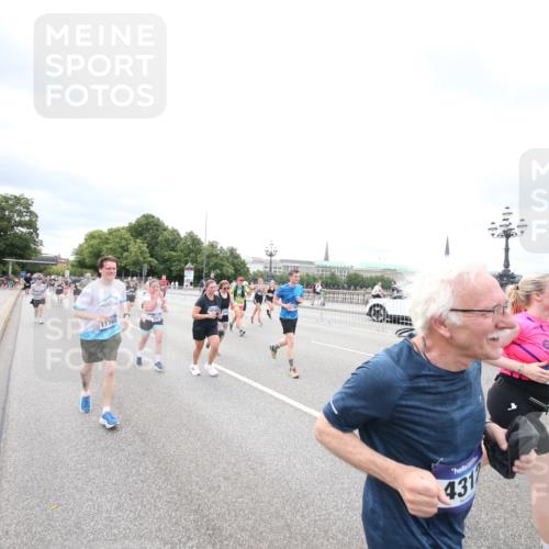 29.06.2025 - hella hamburg halbmarathon Jannik Wohlers http://msf.ph/oto/8502864 29.06.2025 10:58:49 Lombardsbrücke 1751, 1839, 2667, 2861, 3035, 3373, 3449, 3536, 3966, 4150, 4312, 5016, 5211, 5400, 5646, 6167, 6301, 6351, 6599, 6969, 7288, 7379, 7910, 8544, 8631, 8748, 8750, 8932, 9179, 9209, 9244, 9968, 10548, 10807, 10814, 11418, 11630, 11768, 11786, 11834, 11918, 12636, 12637, 13249, 13260, 15068, 15099, 17702, 18447, 18549, 18558, 19174 meine-sportfotos.de