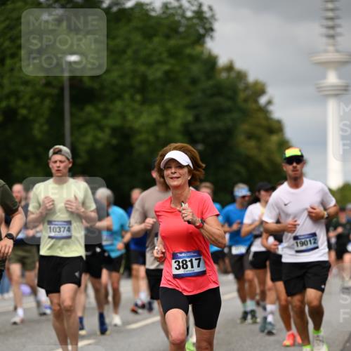 29.06.2025 - hella hamburg halbmarathon Dr. Thomas Lammeyer http://msf.ph/oto/8502914 29.06.2025 10:25:50 Kennedybrücke 1072, 1158, 1191, 1250, 1401, 1958, 2271, 2315, 2353, 2529, 2635, 2815, 2841, 3122, 3606, 3770, 3817, 3826, 4046, 4697, 4786, 5061, 5122, 5395, 5412, 5493, 5641, 5759, 5957, 6086, 6103, 7075, 7228, 7522, 7672, 7781, 8095, 8286, 8896, 8959, 9326, 9369, 9483, 9499, 9532, 9624, 9635, 10019, 10125, 10374, 10787, 10874, 11117, 11425 meine-sportfotos.de
