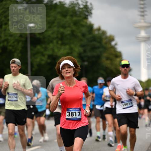 29.06.2025 - hella hamburg halbmarathon Dr. Thomas Lammeyer http://msf.ph/oto/8502934 29.06.2025 10:25:50 Kennedybrücke 1072, 1158, 1191, 1250, 1401, 1958, 2271, 2315, 2353, 2529, 2635, 2815, 2841, 3122, 3606, 3770, 3817, 3826, 4046, 4697, 4786, 5061, 5122, 5395, 5412, 5493, 5641, 5759, 5957, 6086, 6103, 7075, 7228, 7522, 7672, 7781, 8095, 8286, 8896, 8959, 9326, 9369, 9483, 9499, 9532, 9624, 9635, 10019, 10125, 10374, 10787, 10874, 11117, 11425 meine-sportfotos.de