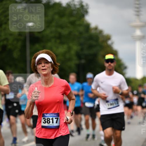 29.06.2025 - hella hamburg halbmarathon Dr. Thomas Lammeyer http://msf.ph/oto/8502955 29.06.2025 10:25:51 Kennedybrücke 1072, 1158, 1191, 1250, 1401, 1668, 1958, 2271, 2315, 2353, 2529, 2635, 2815, 2841, 3122, 3606, 3770, 3817, 3825, 3826, 4046, 4697, 4786, 5061, 5122, 5395, 5412, 5493, 5641, 5759, 5957, 6086, 6103, 7075, 7228, 7522, 7672, 7781, 8095, 8286, 8860, 8896, 8959, 9326, 9369, 9483, 9499, 9532, 9624, 9635, 10019, 10125, 10374, 10787, 10874, 10921, 11117, 11425 meine-sportfotos.de