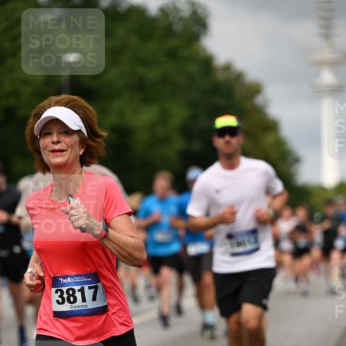 29.06.2025 - hella hamburg halbmarathon Dr. Thomas Lammeyer http://msf.ph/oto/8502973 29.06.2025 10:25:51 Kennedybrücke 1072, 1158, 1191, 1250, 1401, 1668, 1958, 2271, 2315, 2353, 2529, 2635, 2815, 2841, 3122, 3606, 3770, 3817, 3825, 3826, 4046, 4697, 4786, 5061, 5122, 5395, 5412, 5493, 5641, 5759, 5957, 6086, 6103, 7075, 7228, 7522, 7672, 7781, 8095, 8286, 8860, 8896, 8959, 9326, 9369, 9483, 9499, 9532, 9624, 9635, 10019, 10125, 10374, 10787, 10874, 10921, 11117, 11425 meine-sportfotos.de