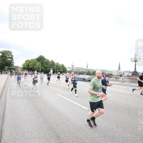 29.06.2025 - hella hamburg halbmarathon Jannik Wohlers http://msf.ph/oto/8502989 29.06.2025 10:58:54 Lombardsbrücke 1751, 1839, 2052, 2100, 2641, 2667, 2861, 3035, 3449, 3536, 3693, 4150, 4805, 5646, 6351, 6599, 6969, 7288, 7379, 7467, 7502, 7910, 8298, 8748, 8750, 8932, 9056, 9179, 9209, 9244, 9406, 9968, 10548, 10664, 10807, 10814, 11418, 11630, 11768, 11786, 12636, 12637, 13249, 14068, 14115, 14284, 15068, 15099, 17780, 18161, 18447, 18546, 18549, 18558, 19174 meine-sportfotos.de