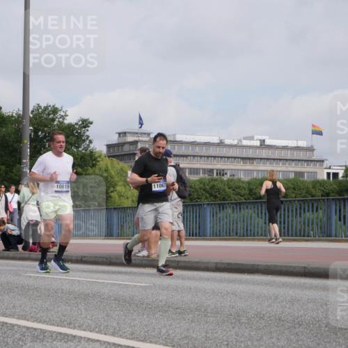 29.06.2025 - hella hamburg halbmarathon Luisa Fischer http://msf.ph/oto/8503023 29.06.2025 10:12:26 Kennedybrücke 10819, 11067, 9306, 10819 meine-sportfotos.de