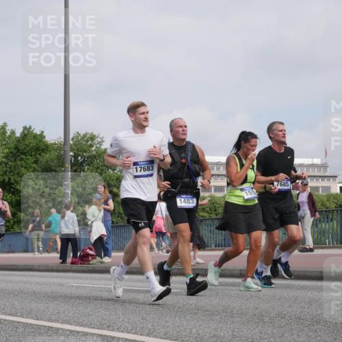 29.06.2025 - hella hamburg halbmarathon Luisa Fischer http://msf.ph/oto/8503331 29.06.2025 10:13:07 Kennedybrücke 9681, 17683, 1483, 151, 7685, 1483, 1513, 4389, 7250, 7685, 8090, 9681, 9816, 9988 meine-sportfotos.de