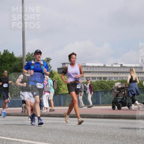 29.06.2025 - hella hamburg halbmarathon Luisa Fischer http://msf.ph/oto/8503380 29.06.2025 10:13:13 Kennedybrücke 4389, 131, 13901, 1456, 4389, 7058, 7250, 9988 meine-sportfotos.de