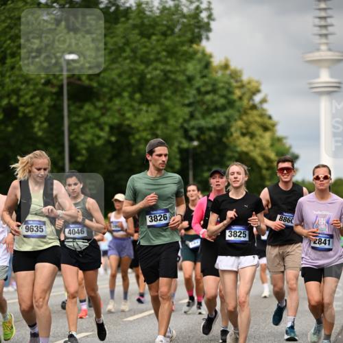 29.06.2025 - hella hamburg halbmarathon Dr. Thomas Lammeyer http://msf.ph/oto/8503407 29.06.2025 10:26:05 Kennedybrücke 1072, 1158, 1191, 1250, 1269, 1668, 1958, 2009, 2315, 2353, 2529, 2815, 2841, 3606, 3770, 3825, 3826, 4046, 4289, 4375, 4376, 4697, 5122, 5412, 5641, 5759, 6103, 6676, 7075, 7375, 7612, 7672, 8286, 8431, 8860, 8896, 8959, 9002, 9062, 9326, 9327, 9369, 9483, 9532, 9635, 9788, 10019, 10125, 10167, 10787, 10902, 10921, 11117, 11425 meine-sportfotos.de