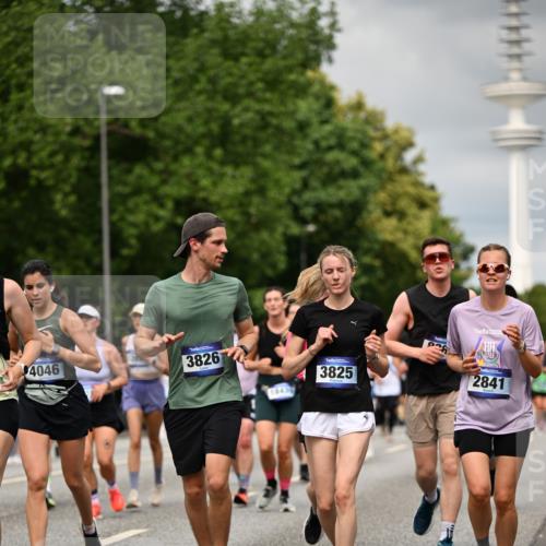29.06.2025 - hella hamburg halbmarathon Dr. Thomas Lammeyer http://msf.ph/oto/8503428 29.06.2025 10:26:06 Kennedybrücke 1072, 1158, 1191, 1250, 1269, 1668, 1958, 2009, 2315, 2353, 2529, 2815, 2841, 3606, 3770, 3825, 3826, 4046, 4289, 4375, 4376, 5122, 5412, 5641, 5759, 6103, 6676, 7075, 7375, 7612, 7672, 8431, 8860, 8896, 8954, 8959, 9002, 9062, 9326, 9327, 9369, 9483, 9532, 9635, 9788, 10019, 10125, 10167, 10787, 10902, 10921, 11117, 11425 meine-sportfotos.de