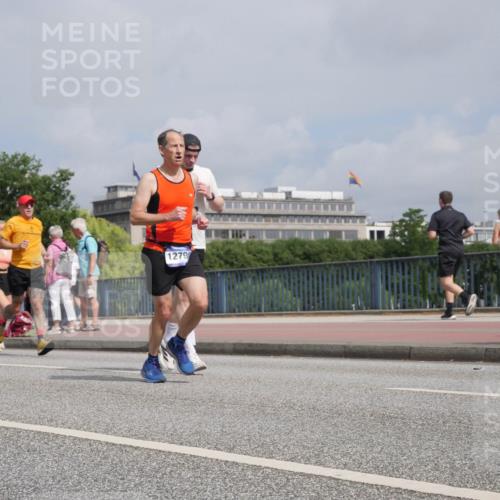 29.06.2025 - hella hamburg halbmarathon Luisa Fischer http://msf.ph/oto/8503594 29.06.2025 10:13:46 Kennedybrücke 14270, 1279, 1548, 1781, 2868, 5182, 5653, 5806, 8561 meine-sportfotos.de