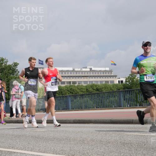 29.06.2025 - hella hamburg halbmarathon Luisa Fischer http://msf.ph/oto/8503624 29.06.2025 10:13:49 Kennedybrücke 7271, 15009, 1781, 1548, 1781, 2868, 4287, 8171, 8561, 10196 meine-sportfotos.de