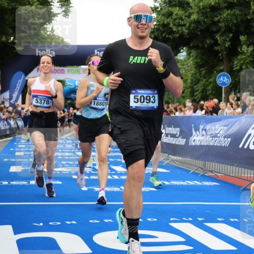 29.06.2025 - hella hamburg halbmarathon Strokosch-Dieckow http://msf.ph/oto/8503672 29.06.2025 10:52:08 Ziel 1482, 2397, 2595, 4837, 5032, 5087, 5093, 5378, 5482, 6897, 7732, 9074, 9082, 12135, 12580, 13726, 14248, 14300, 15275, 15506, 15829, 16003, 16179, 16320, 16591, 16666, 17033, 17130, 18475, 18801 meine-sportfotos.de