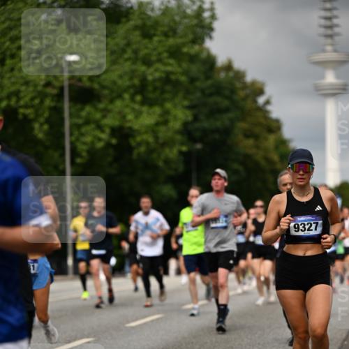 29.06.2025 - hella hamburg halbmarathon Dr. Thomas Lammeyer http://msf.ph/oto/8503676 29.06.2025 10:26:13 Kennedybrücke 1072, 1158, 1191, 1250, 1269, 1294, 1419, 1668, 1958, 1963, 2009, 2063, 2172, 2529, 2815, 2841, 2919, 3172, 3606, 3825, 3826, 4046, 4289, 4375, 4376, 5412, 5641, 6103, 6676, 7375, 7612, 7672, 8431, 8860, 8884, 8896, 8954, 8959, 9002, 9062, 9326, 9327, 9483, 9635, 9788, 9807, 10167, 10710, 10787, 10902, 10921, 11425 meine-sportfotos.de