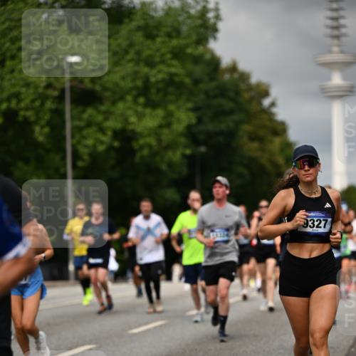 29.06.2025 - hella hamburg halbmarathon Dr. Thomas Lammeyer http://msf.ph/oto/8503681 29.06.2025 10:26:13 Kennedybrücke 1072, 1158, 1191, 1250, 1269, 1294, 1419, 1668, 1958, 1963, 2009, 2063, 2172, 2529, 2815, 2841, 2919, 3172, 3606, 3825, 3826, 4046, 4289, 4375, 4376, 5412, 5641, 6103, 6676, 7375, 7612, 7672, 8431, 8860, 8884, 8896, 8954, 8959, 9002, 9062, 9326, 9327, 9483, 9635, 9788, 9807, 10167, 10710, 10787, 10902, 10921, 11425 meine-sportfotos.de