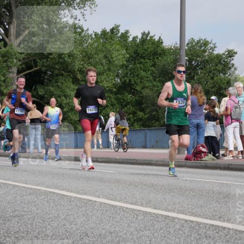29.06.2025 - hella hamburg halbmarathon Luisa Fischer http://msf.ph/oto/8503773 29.06.2025 10:14:16 Kennedybrücke 11321, 17787, 9169, 10372, 1531, 1531, 1866, 5379, 9169, 10372 meine-sportfotos.de